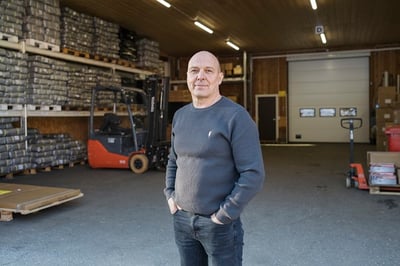 Mikko Raiski Oy:n Mikko Raiski luottaa Toyotan trukkeihin.